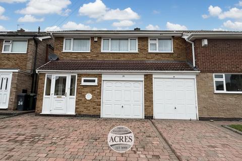 Lilac Avenue, Streetly