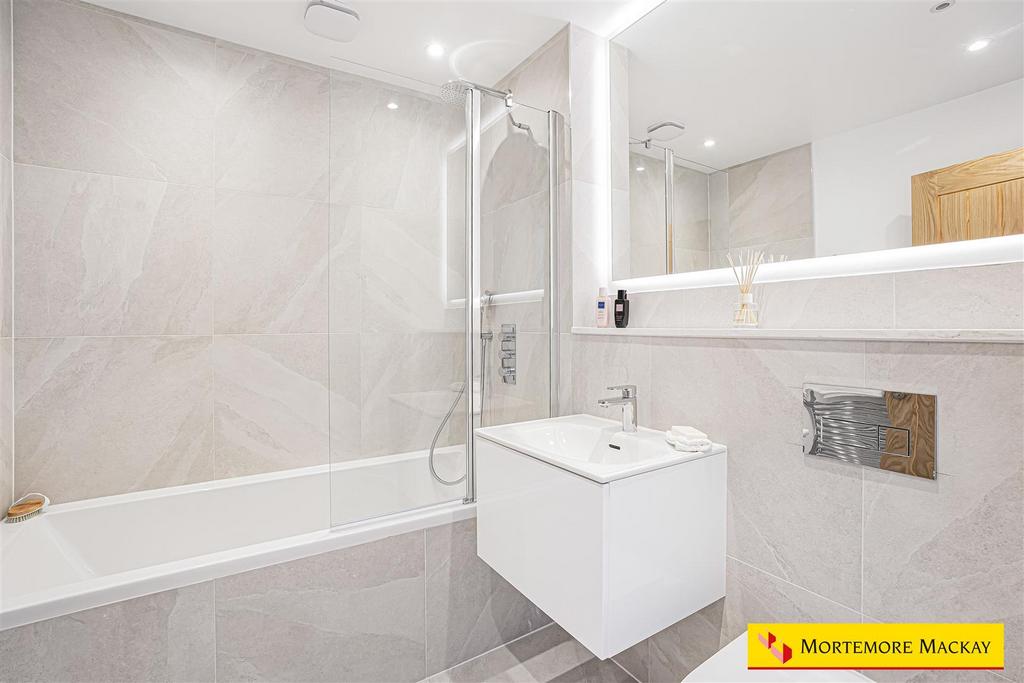 11 63316 watermarked.jpg