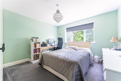 3 bedroom apartment for sale, Campbell Road, Hanwell