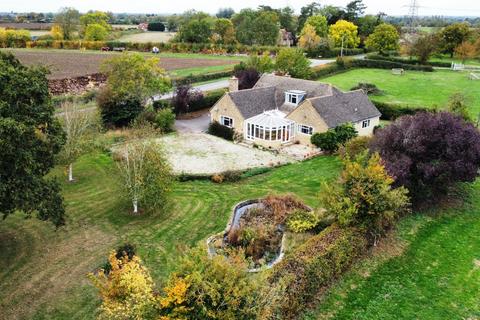 4 bedroom detached house for sale, Radcot Road, Faringdon, Oxfordshire, SN7