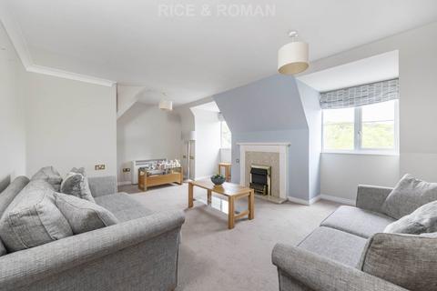 undefined, Manor Road North, Esher KT10