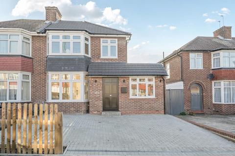 4 bedroom semi-detached house for sale, Peareswood Gardens, Stanmore HA7