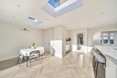 4 bedroom semi-detached house for sale, Peareswood Gardens, Stanmore HA7