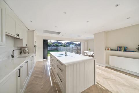 4 bedroom semi-detached house for sale, Peareswood Gardens, Stanmore HA7