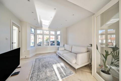 4 bedroom semi-detached house for sale, Peareswood Gardens, Stanmore HA7