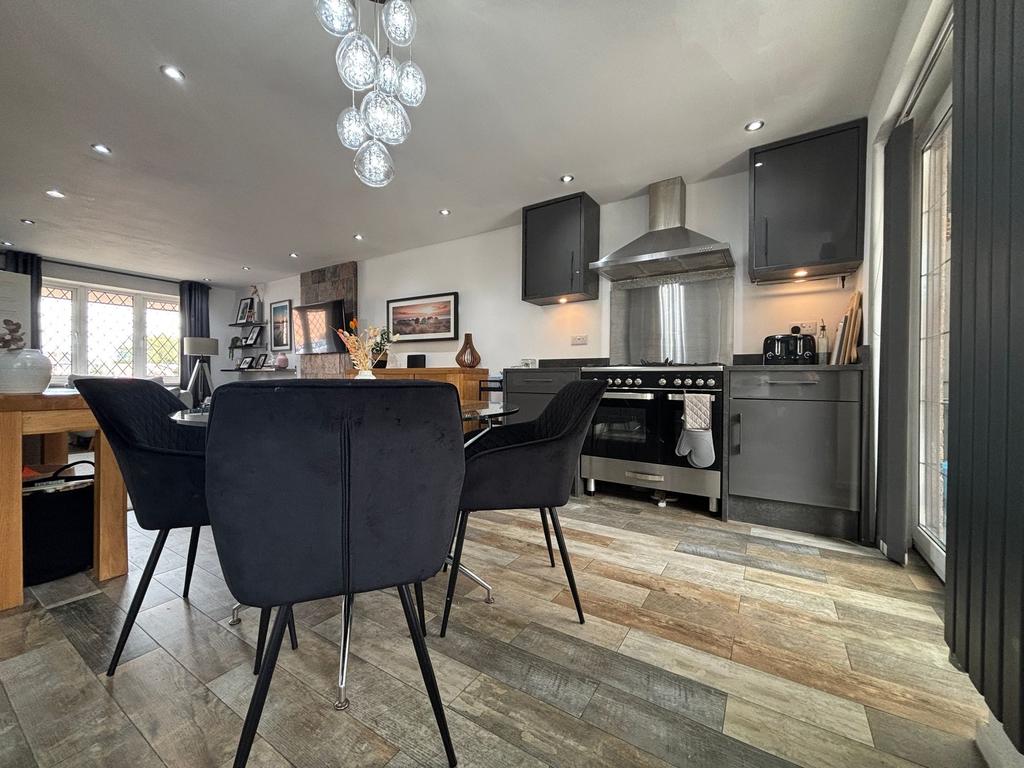 Lounge/Diner/Kitchen