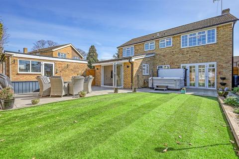 4 bedroom detached house for sale, Pittman Close, Ingrave, Brentwood