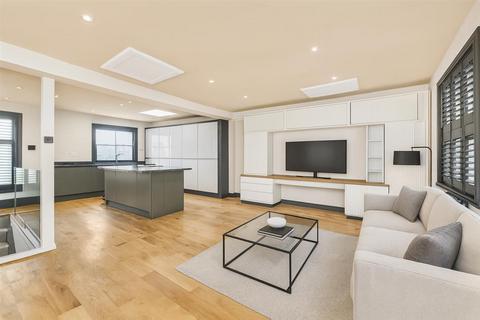 2 bedroom flat for sale, Clapham Manor Street, SW4