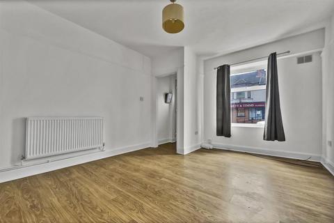 2 bedroom flat to rent, Albany Road, Coventry, CV5