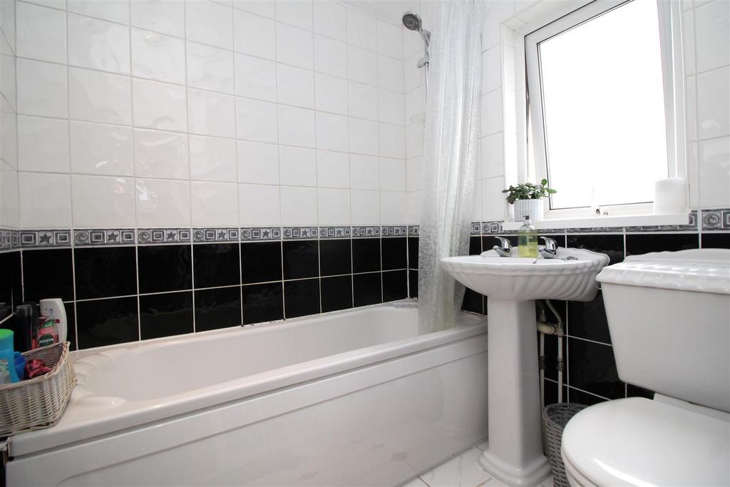 Bathroom .JPG