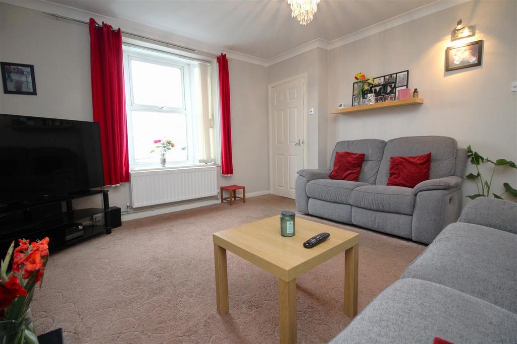 Living room 2.JPG