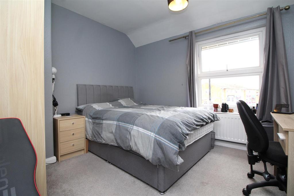 Bedroom 2 .JPG