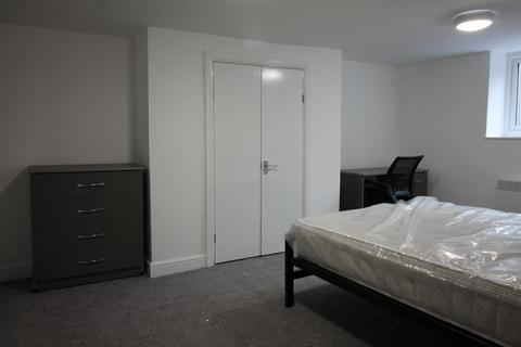 1 bedroom house to rent, St Johns Grove, Hyde Park, Leeds