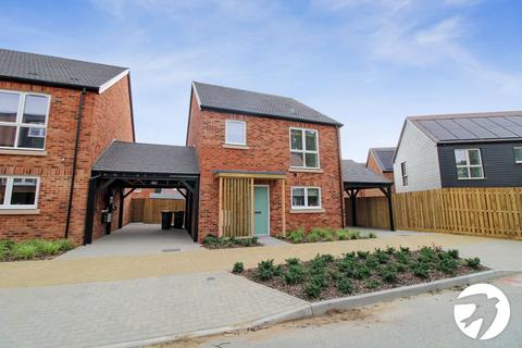 4 bedroom detached house to rent, Ragstone Avenue, Alkerden, Ebbsfleet Valley, Swanscombe, DA10