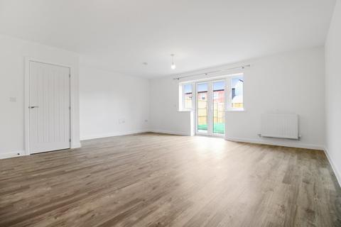 4 bedroom detached house to rent, Ragstone Avenue, Alkerden, Ebbsfleet Valley, Swanscombe, DA10
