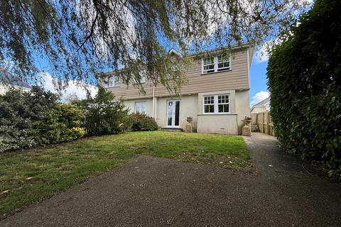 3 bedroom semi-detached house to rent, Station Road, St Helens