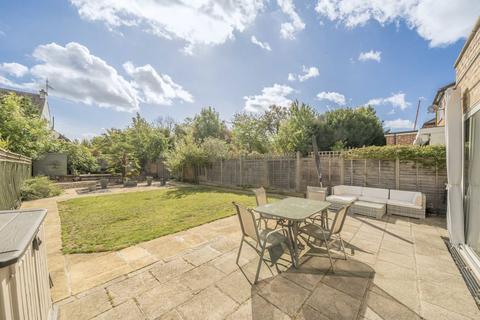 4 bedroom maisonette for sale, Walm Lane, London NW2
