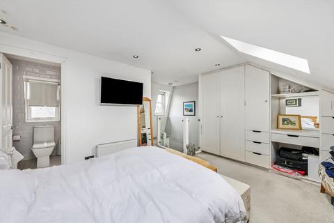 9b Vardens Road, London, SW11 1RQ