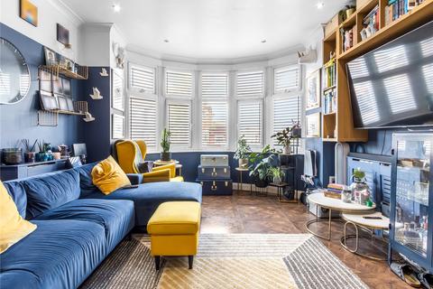2 bedroom apartment for sale, Grenoble Gardens, London, N13