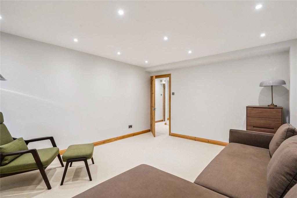 Apartment in London - View 2