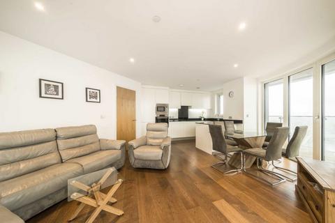 3 bedroom flat for sale, Western Gateway, London E16