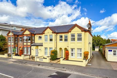 1 bedroom apartment for sale, Albanian Court, Camp Road, St Albans, Herts, AL1