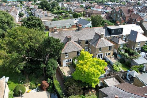 4 bedroom end of terrace house for sale, Church Path, Deal CT14