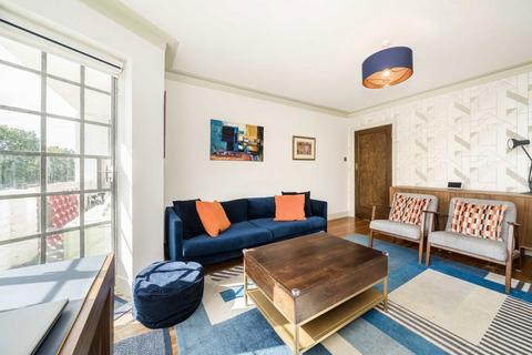 2 bedroom flat for sale, Ealing Village, London W5