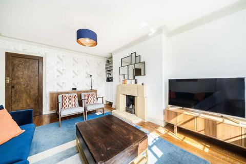 2 bedroom flat for sale, Ealing Village, London W5