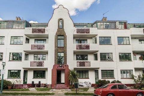 Ealing Village, London W5