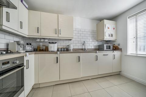 3 bedroom terraced house for sale, Fossett Grove, Dunstable LU6