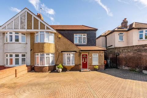 undefined, Twickenham Road, Isleworth, TW7