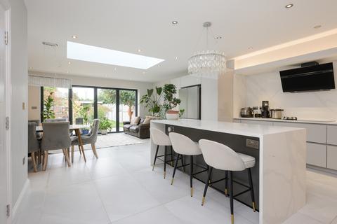 Aylward Road, London SW20
