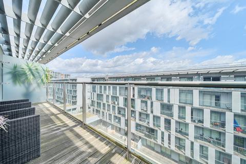 1 bedroom apartment for sale, Royal Carriage Mews, London