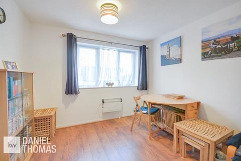 undefined, Eleanor Way, Waltham Cross, EN8