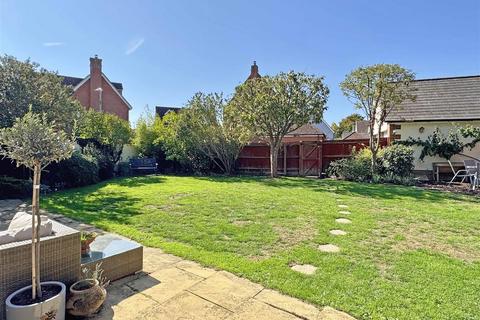 5 bedroom detached house for sale, Mary Ruck Way, Black Notley, Braintree