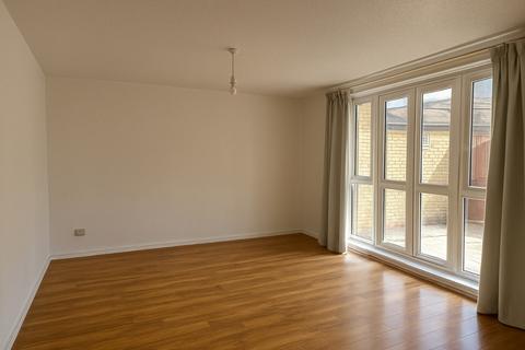 2 bedroom flat to rent, London SE27