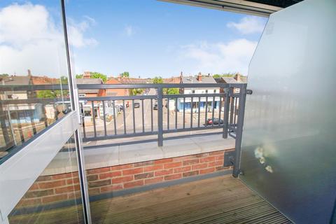 1 bedroom apartment for sale, Lancer House, Butt Road, Colchester