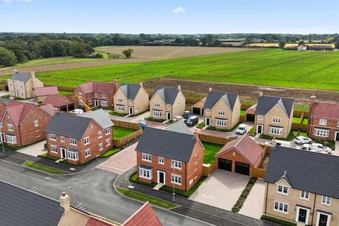 4 bedroom detached house for sale, Pine Way, Elmstead Market, Colchester, CO7