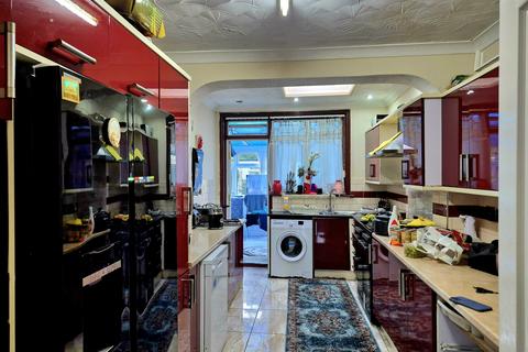4 bedroom terraced house for sale, Harrow, HA3