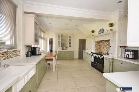 undefined, Ernest Road, Emerson Park, Hornchurch, RM11