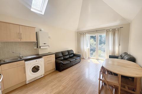 undefined, Richmond Road, Cardiff CF24