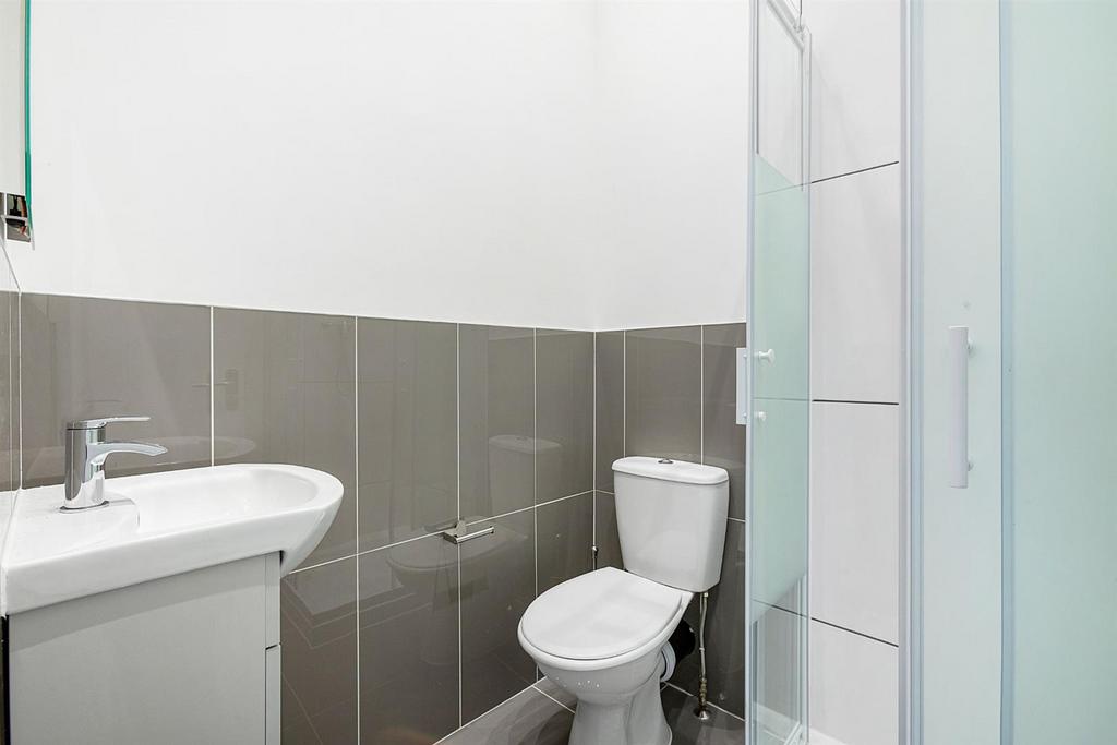 Thumbnail 2 B Beaconsfield 1.jpg