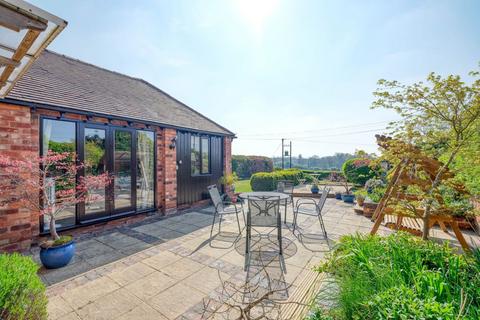 3 bedroom barn conversion for sale, Sugarbrook Lane, Stoke Pound, B60