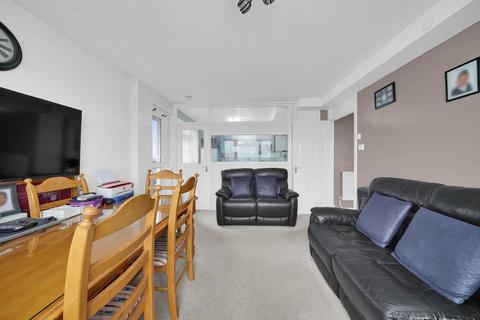 undefined, Leyton Grange, Leyton