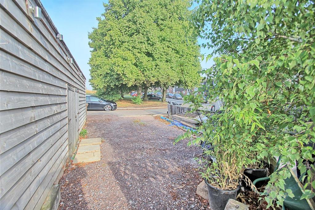 Parking/driveway