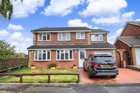 4 bedroom detached house for sale, Warbler Close, Ingleby Barwick