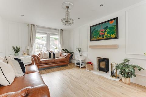 15 Edmonds Drive, Stevenage, SG2 9TJ