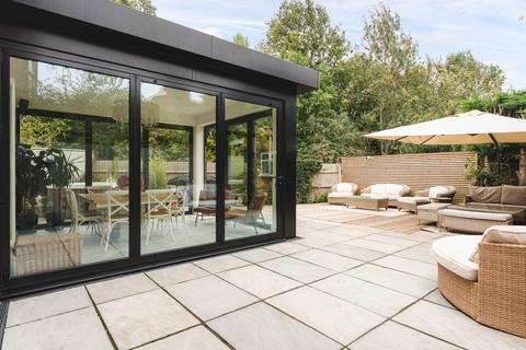 15 Edmonds Drive, Stevenage, SG2 9TJ