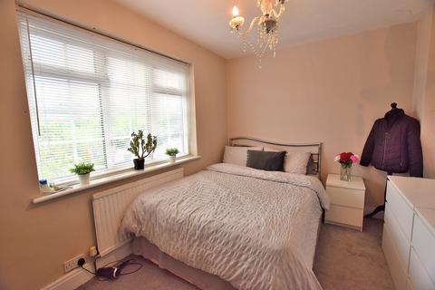 3 Wilmer Way, London, N14 7JD